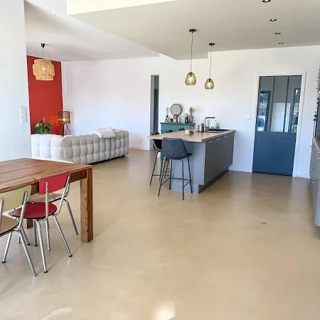 Neuve Moderne Saint-Quentin-la-Poterie