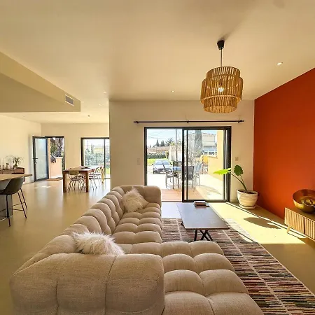 Neuve Moderne Villa