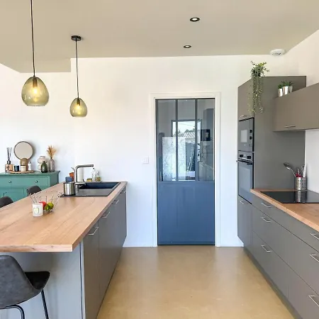 Neuve Moderne Villa *